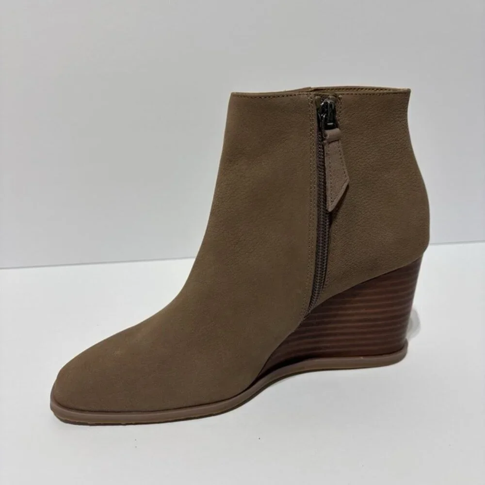 NYDJ Women’s Joan Brown Wedge Ankle Booties, Size 7 M